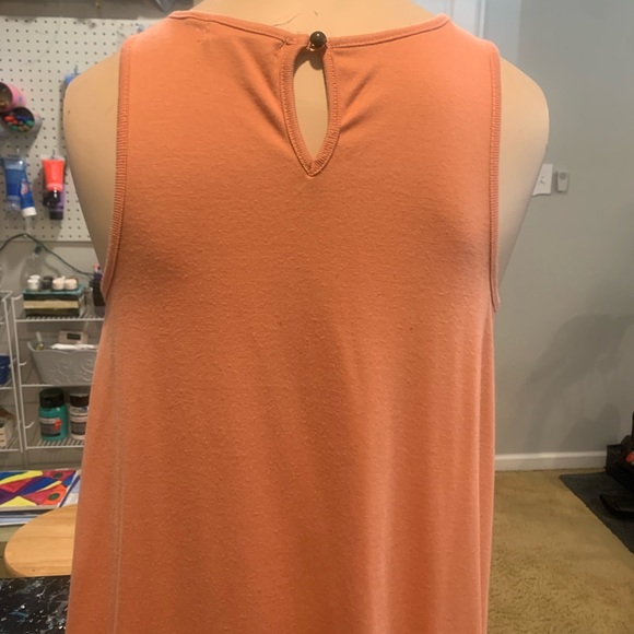 Peach dress - Picture 3 of 4